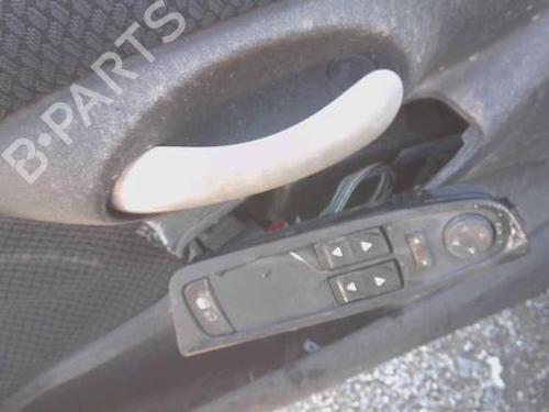 Used Switch Switch FIAT STILO (192_) 1.9 JTD (192_XE1A) (115 hp) 27565855 27565855