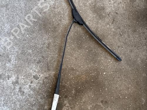 front-windshield-wiper-arm-renault-kangoo-express-fw01_-2008-34220001 main image