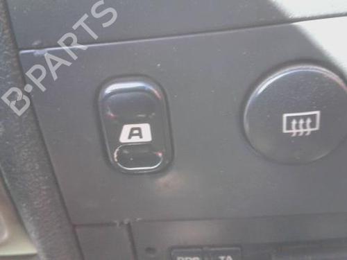 Comutador vidro frente esquerdo Comutador vidro frente esquerdo PEUGEOT PARTNER MPV (5_, G_) [1996-2026] 36693486 36693486