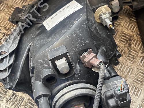 Used Right headlight Right headlight TOYOTA AYGO (_B1_) 1.0 (KGB10_, KGB10R) (68 hp) 34479565 34479565