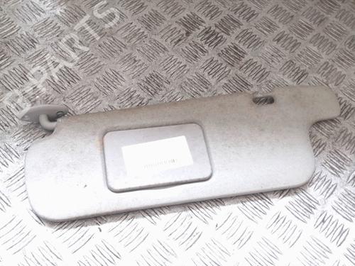 Zonneklep links TOYOTA YARIS (_P1_) 1.0 (SCP10_, SCP10R) (68 hp) 28440447
