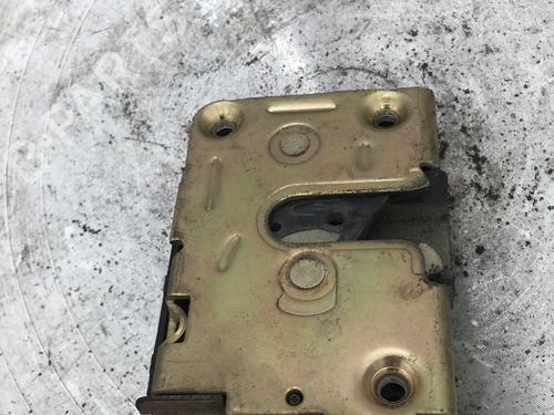 Used Front right lock Front right lock RENAULT 19 I Chamade (L53_) 1.9 D (L534, L53J) (64 hp) 33859189 33859189