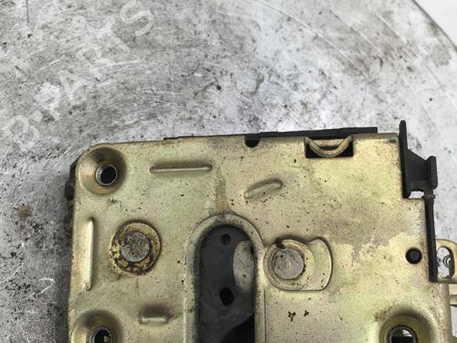 Used Front left lock Front left lock RENAULT 19 I Chamade (L53_) 1.9 D (L534, L53J) (64 hp) 33859190 33859190
