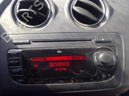 Used Radio SEAT IBIZA IV (6J5, 6P1) 1.6 TDI (90 hp) 20993518