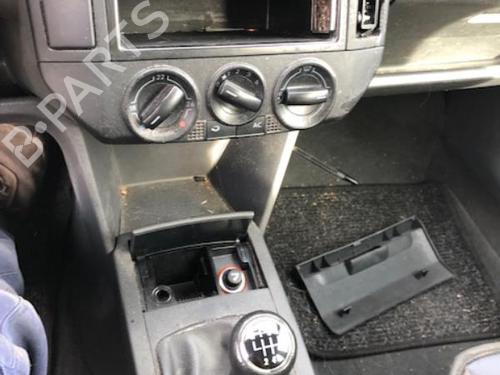 Front left door window VW POLO (9N_, 9A_) 1.2 12V | BP20991221C18 