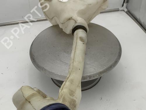 Used Windscreen washer tank Windscreen washer tank DS DS 3 (SA_) 1.2 THP 110 / PureTech 110 (SAHNPS, SAHNZ6, SAHNZT) (110 hp) 32185863 32185863