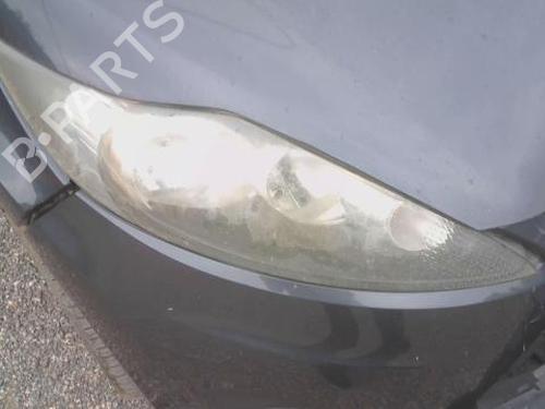 Used Right headlight FORD FIESTA VI (CB1, CCN) 1.4 TDCi (70 hp) 28580593