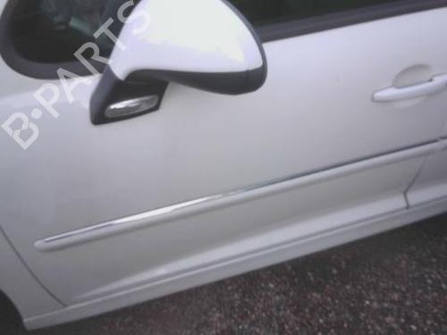 Used Left front door PEUGEOT 207 (WA_, WC_) 1.4 (73 hp) 30650686