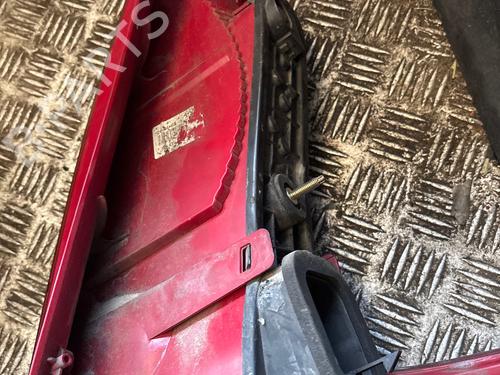 Used Left taillight Left taillight 37181298 37181298