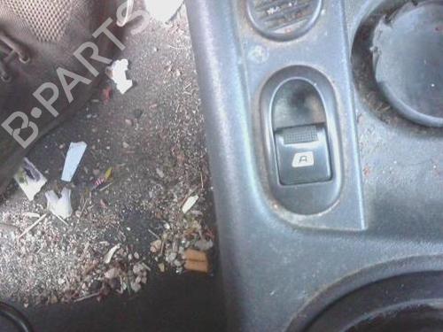 Used Left front window switch CITROËN C2 (JM_) 1.1 (60 hp) 29540148