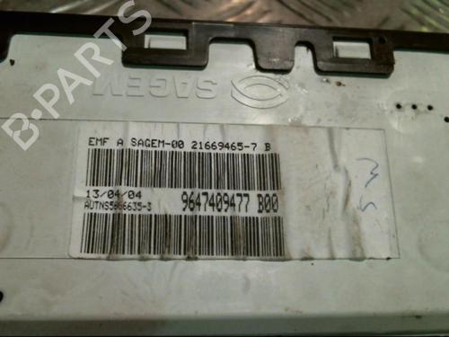 Used Display monitor CITROËN C2 (JM_) 1.1 (60 hp) 30703255