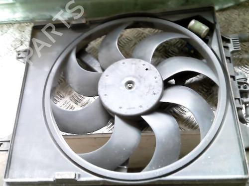 Used Radiator fan Radiator fan 21218445 21218445
