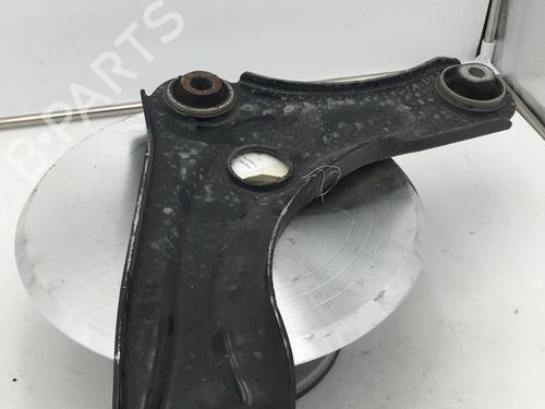 Used Right front suspension arm Right front suspension arm DACIA SANDERO III 1.0 TCe 100 ECO-G (101 hp) 30444139 30444139