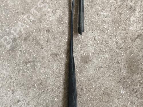 front-windshield-wiper-arm-renault-clio-iii-br01-cr01-2005-2006-2007-2008-2009-2010-2011-2012-2013-2014-33848250 main image