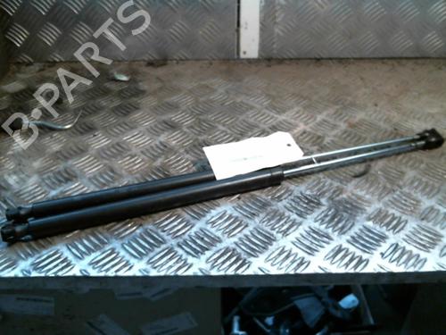 Used Tailgate lift support RENAULT ESPACE III (JE0_) 2.0 16V (JE0N, JE0L, JE02) (140 hp) 25259119