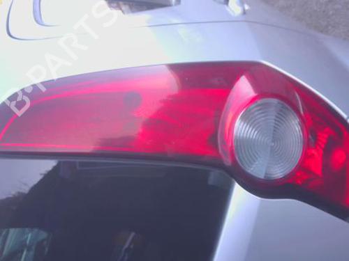 Feu arrière droit OPEL AGILA B (H08) 1.2 (F68) (86 hp) 31308859