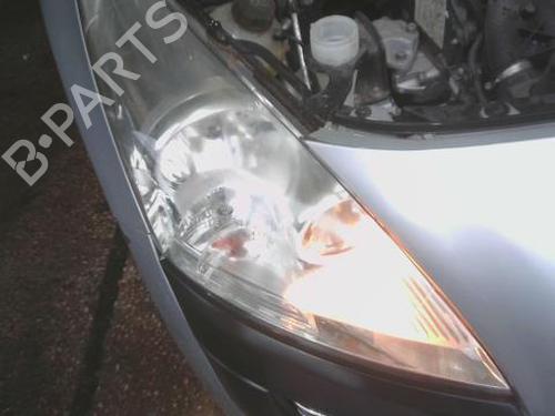 Used Right headlight PEUGEOT 3008 I MPV (0U_) 1.6 HDi (114 hp) 31148950