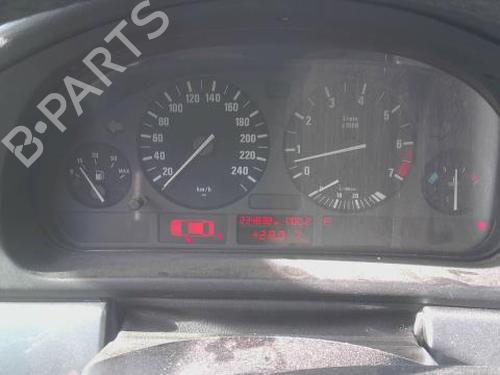 Kombinert Instrument BMW 5 (E39) 523 i (170 hp) 28819732
