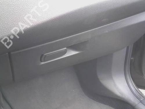 Used Glove box BMW 2 Active Tourer (F45) 218 d (150 hp) 27567953