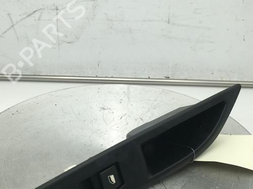 Used Right rear window switch PEUGEOT 208 II (UB_, UP_, UW_, UJ_) 1.2 PureTech 100 (101 hp) 30941792