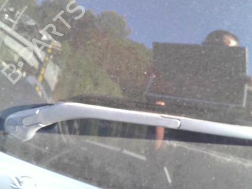 Used Rear windshield wiper arm PEUGEOT 206 SW (2E/K) 1.4 HDi (68 hp) 27397248