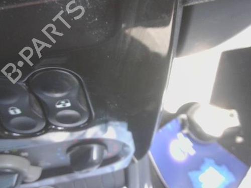 right-front-window-switch-dacia-duster-hs_-2010-2011-2012-2013-2014-2015-2016-2017-2018-33200558 main image