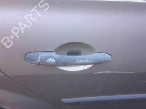 rear-right-exterior-door-handle-renault-megane-ii-saloon-lm01_-2003-33805670 main image
