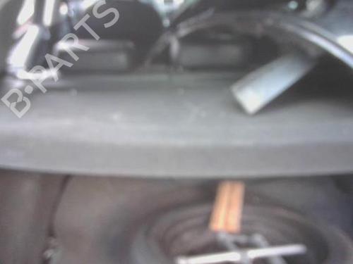 Bandeja trasera VW GOLF V (1K1) 1.9 TDI (105 hp) 32019887