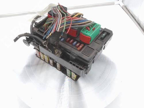 Used Fuse box PEUGEOT 206 SW (2E/K) 2.0 HDi (90 hp) 30413039
