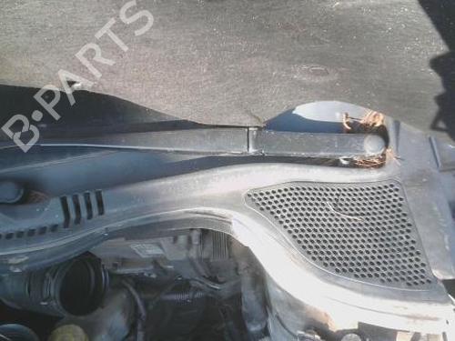 Used Front windshield wiper arm SEAT IBIZA IV (6J5, 6P1) 1.2 TDI (75 hp) 28692109