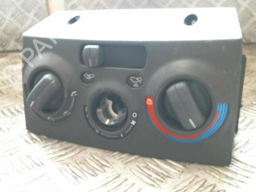 Used Climate control FIAT PUNTO (176_) 55 1.1 (54 hp) 22043035