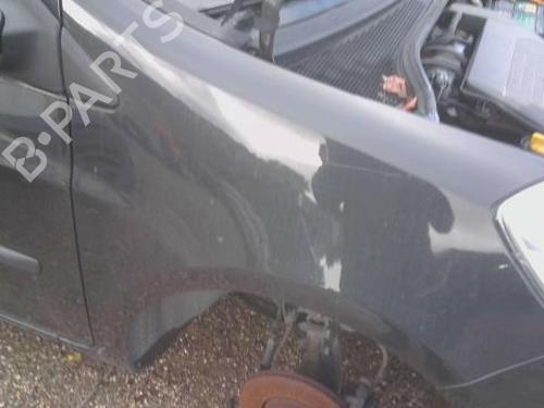 Forskærm Højre RENAULT CLIO III (BR0/1, CR0/1) 1.2 16V (BR02, BR0J, BR11, CR02, CR0J, CR11) (75 hp) 32982047