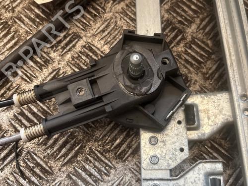 Used Front right window mechanism Front right window mechanism 37196298 37196298