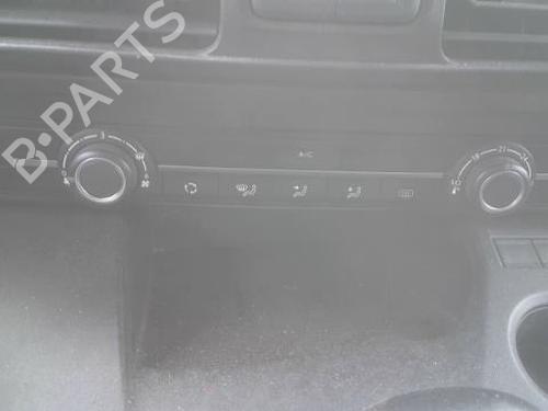 Used Climate control Climate control 38477670 38477670