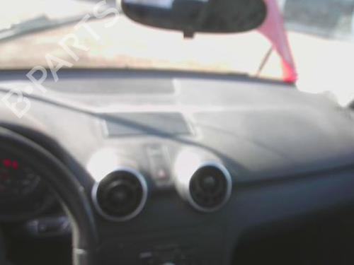 Used Dashboard AUDI A1 (8X1, 8XK) 1.2 TFSI (86 hp) 28422317