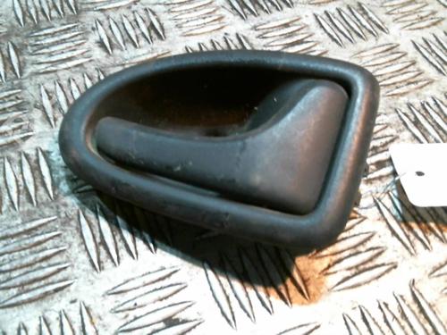 Used Front right interior door handle RENAULT TRAFIC II Van (FL) 1.9 dCi 80 (FL0B) (82 hp) 22040981