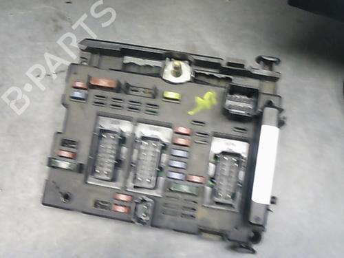 Used Fuse box PEUGEOT 206 Hatchback (2A/C) 1.4 HDi eco 70 (68 hp) 22037788