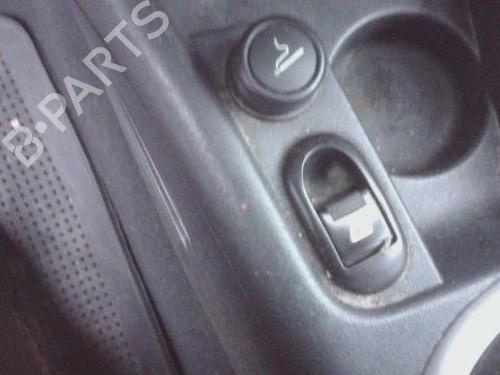 Used Left front window switch CITROËN C3 I (FC_, FN_) 1.1 i (60 hp) 31577090