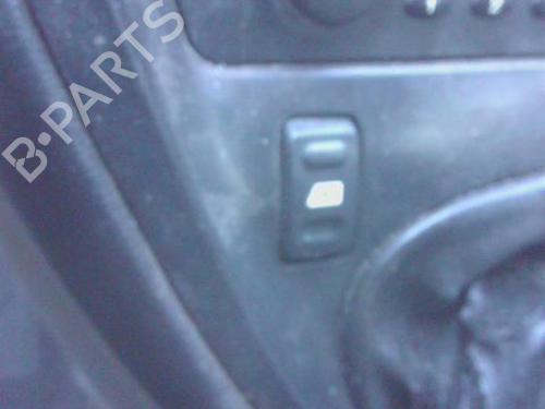 Used Left front window switch Left front window switch CITROËN XSARA PICASSO (N68) 2.0 HDi (90 hp) 31577112 31577112