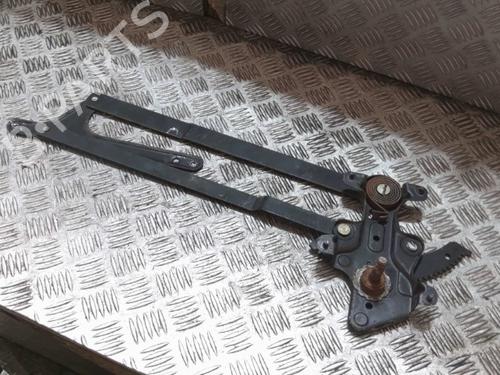 Used Front right window mechanism RENAULT TRAFIC Van (T_, P_, V_) 1.7 (68 hp) 27698325