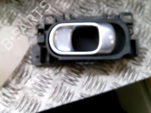 Høyre foran invendig håndtak CITROËN C3 / C3 ORIGIN III (SX) 1.2 VTi 82 (82 hp) 22192349