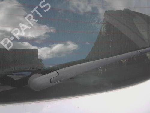 Used Rear windshield wiper arm PEUGEOT 206 Hatchback (2A/C) 1.4 i (75 hp) 28495539