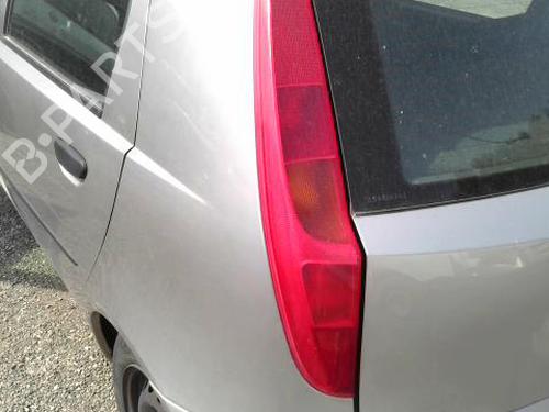 Venstre baglygte FIAT PUNTO (188_) 1.2 16V 80 (188.233, .235, .253, .255, .333, .353, .639,... (80 hp) 26615125