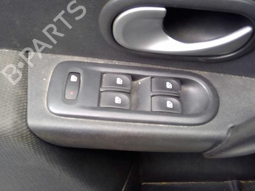 Used Switch RENAULT CLIO III (BR0/1, CR0/1) 1.5 dCi (C/BR0G, C/BR1G) (68 hp) 26459571