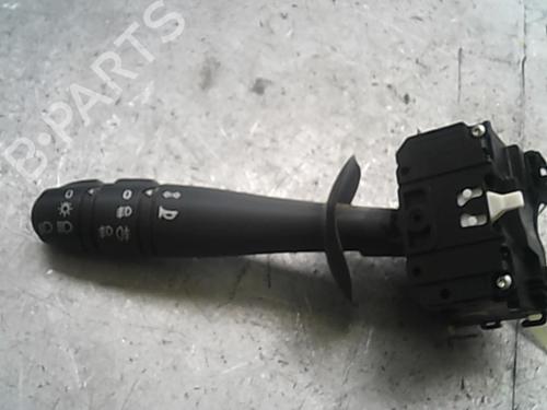 Mando RENAULT TWINGO II (CN0_) 1.2 16V (CN04, CN0B) (75 hp) 30712370