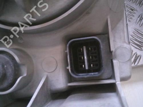 Left headlight HYUNDAI H-1 / STAREX Bus (A1) 2.5 TCi | BP29328188C28