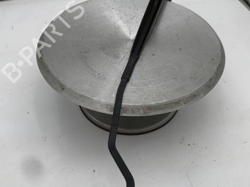 front-windshield-wiper-arm-ds-ds-3-sa_-2015-2016-2017-2018-2019-32185855 main image