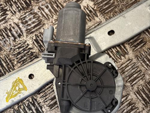 Used Front right window mechanism Front right window mechanism CITROËN C3 II (SC_) 1.4 HDi 70 (SC8HZC, SC8HR0, SC8HP4) (68 hp) 32024822 32024822