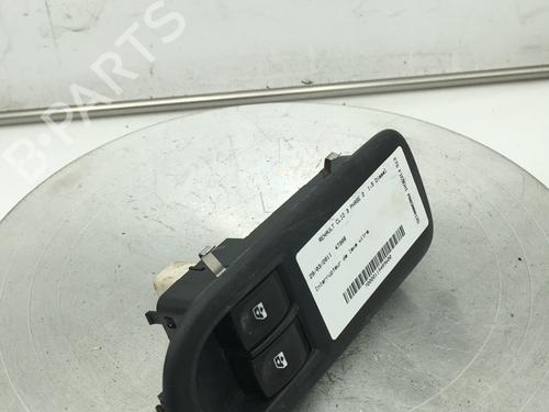 Used Switch Switch RENAULT CLIO III (BR0/1, CR0/1) 1.5 dCi (C/BR0G, C/BR1G) (68 hp) 31718196 31718196