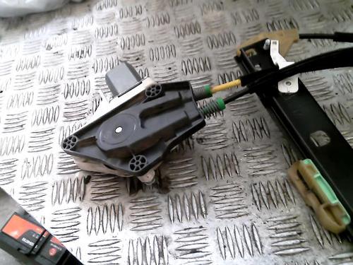 Used Front right window mechanism Front right window mechanism AUDI A1 (8X1, 8XK) 1.2 TFSI (86 hp) 20997155 20997155